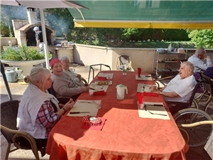 Restauration à la Résidence des 2 Vallées à Nant